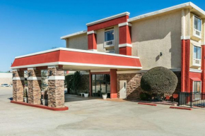 Отель Ramada Oklahoma City Airport North  Оклахома-Сити
